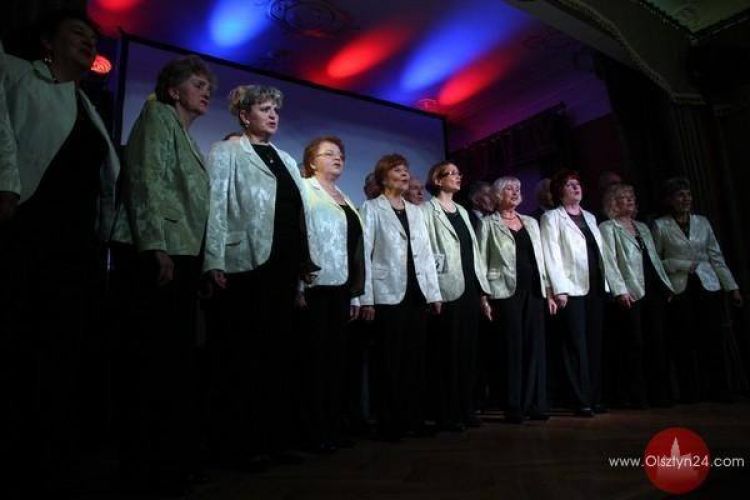 Patriotyczne dźwięki rozbrzmiewają w historycznych miejscach Olsztyna