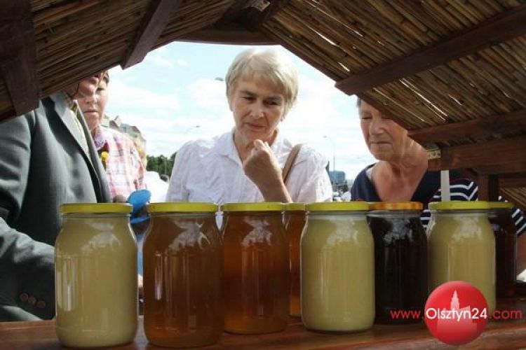 Pszczelarze pod Uranią