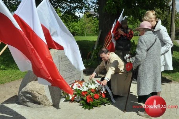 Nowe drzewka i nowa tablica w Parku Kusocińskiego