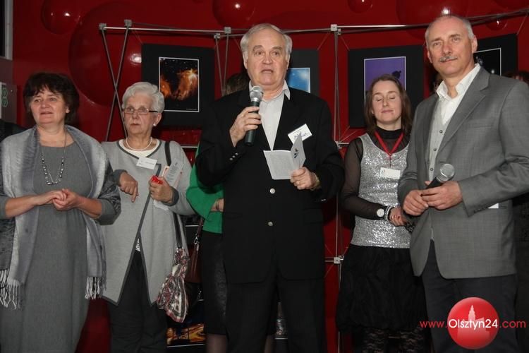 Wernisaż wystawy prac Grupy A*R*T odbył się w Olsztyńskim Planetarium