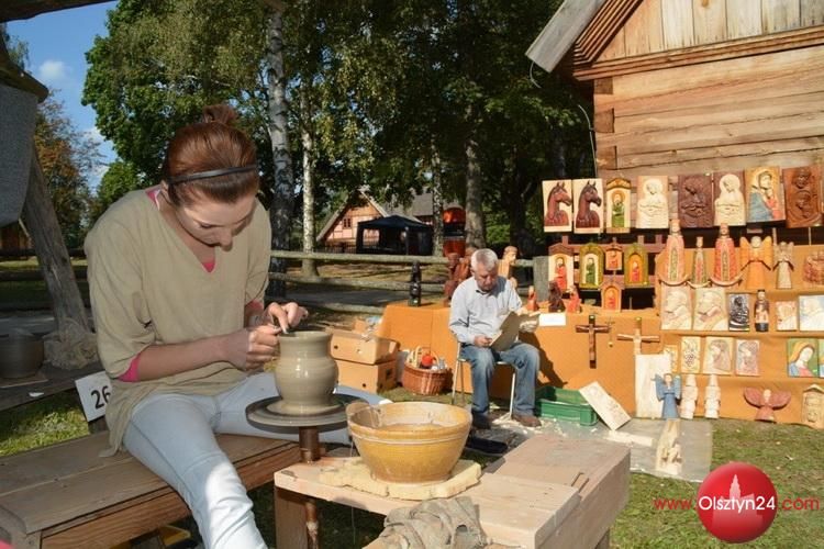 Majówka „wyczarowana z gliny” w olsztyneckim skansenie