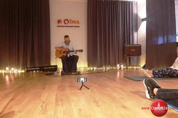 W jeziorańskiej Qźni odbył się recital gitarowy