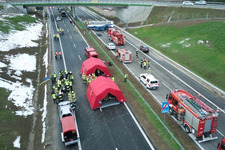 Ćwiczenia służb ratowniczych na S5