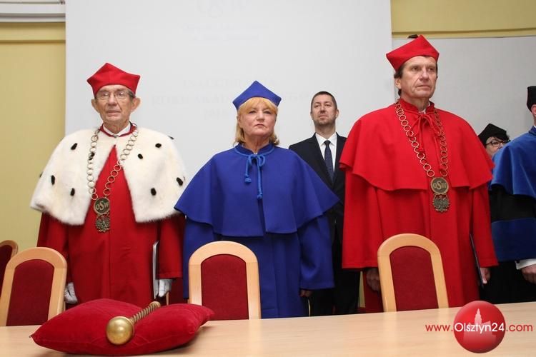 Gaudeamus igitur w Olsztyńskiej Szkole Wyższej