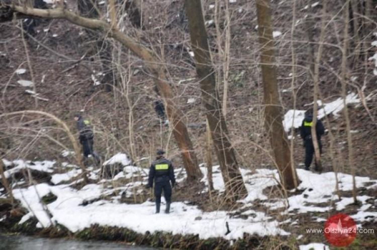 Przeczesują teren nad Łyną w poszukiwaniu Pawła