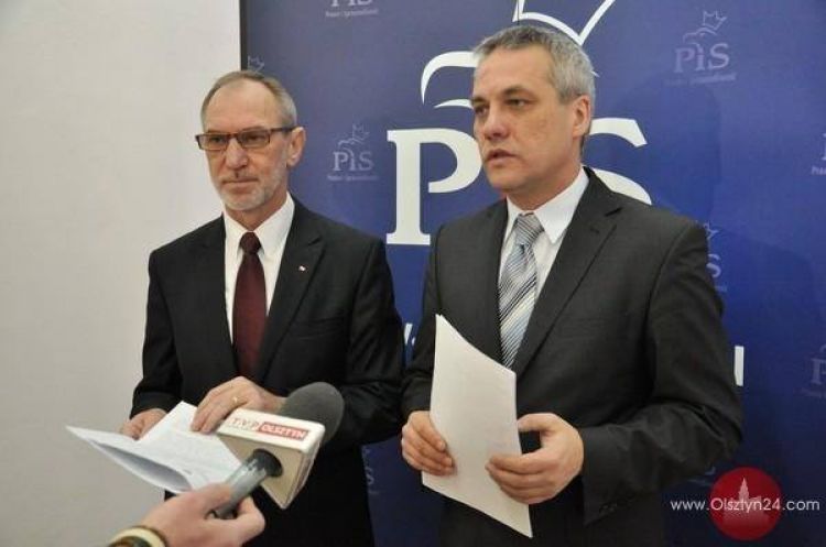 Konferencja posłów PiS