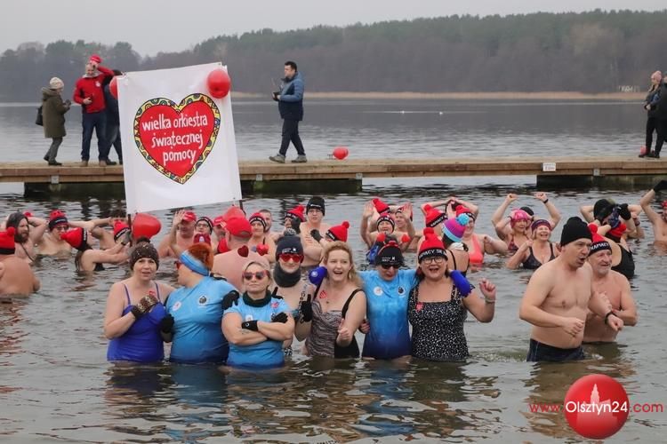 „Kąpiący się zimą” po raz piętnasty wsparli Wielką Orkiestrę Świątecznej Pomocy